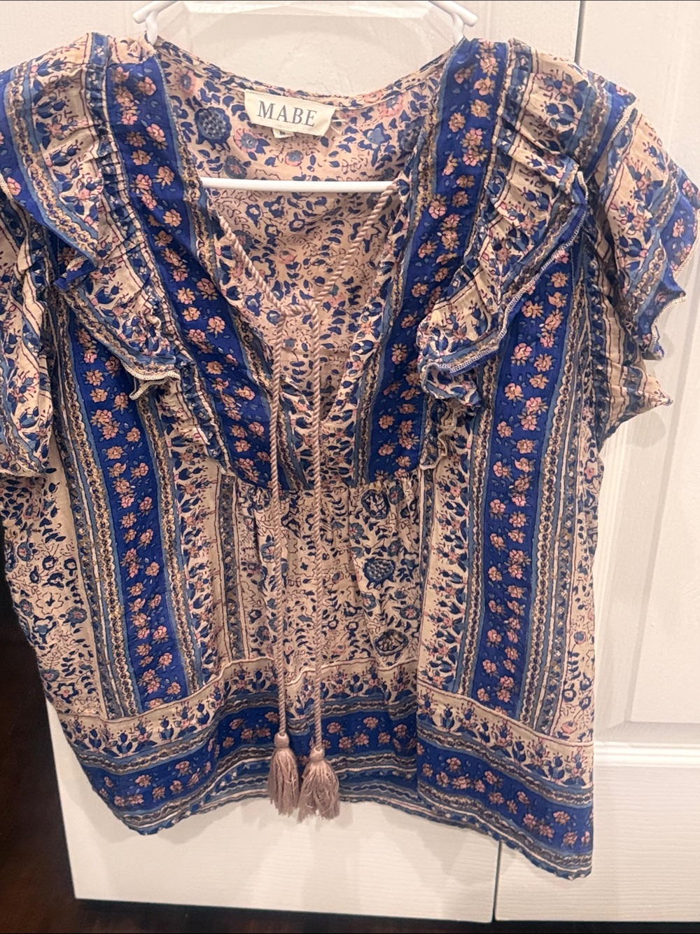 Mabe Blue & Cream Floral Ruffle V-Neck Blouse